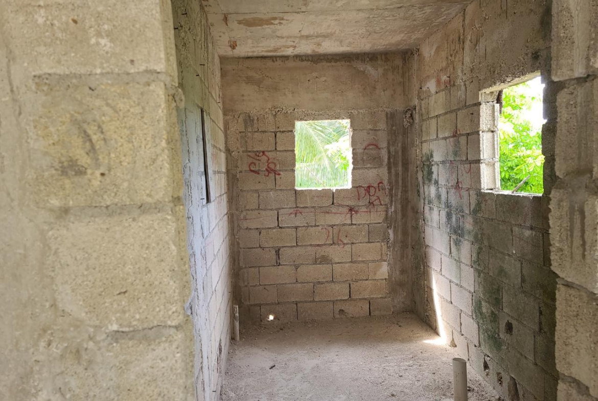 Twelfth image of Pond Piece, Hopewell in Hopewell, Hanover, Jamaica - property is For Sale