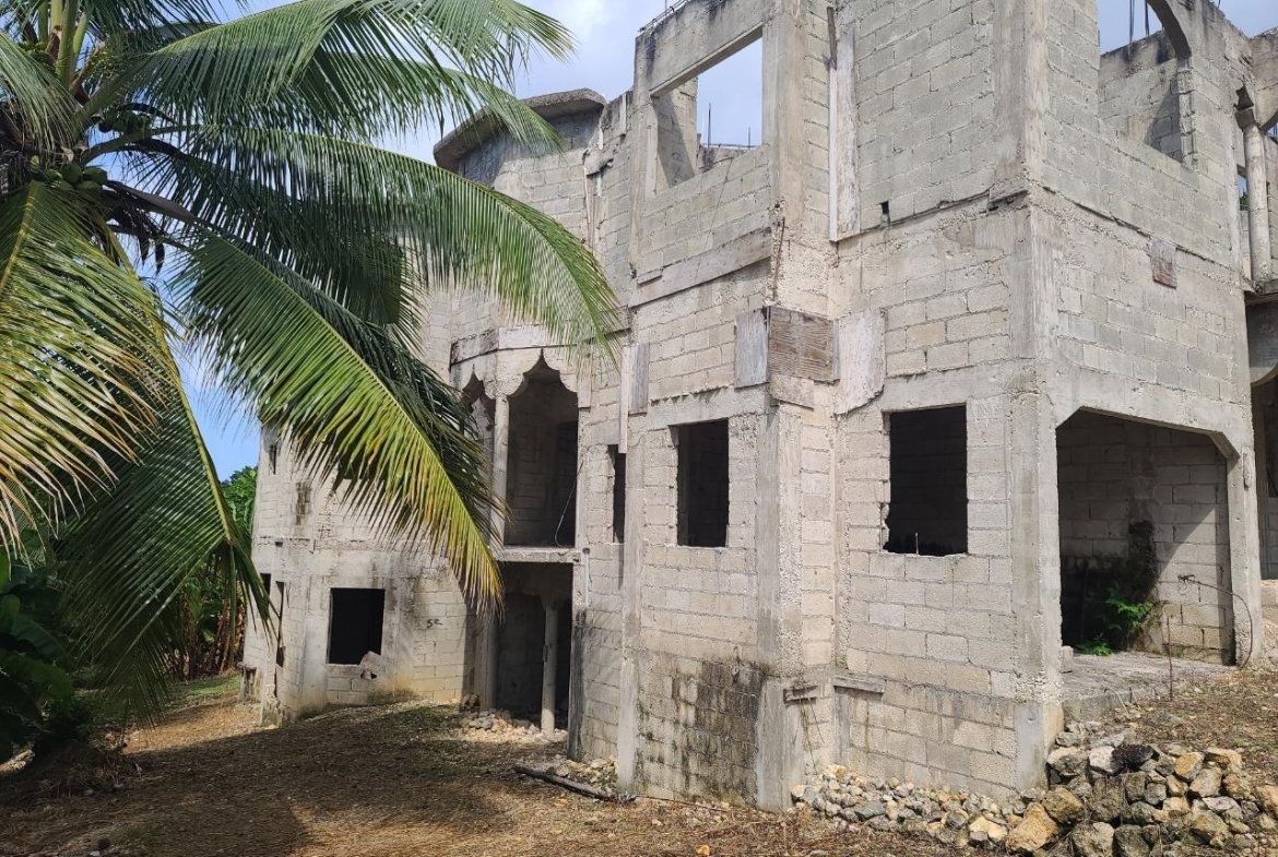 Fifth image of Pond Piece, Hopewell in Hopewell, Hanover, Jamaica - property is For Sale