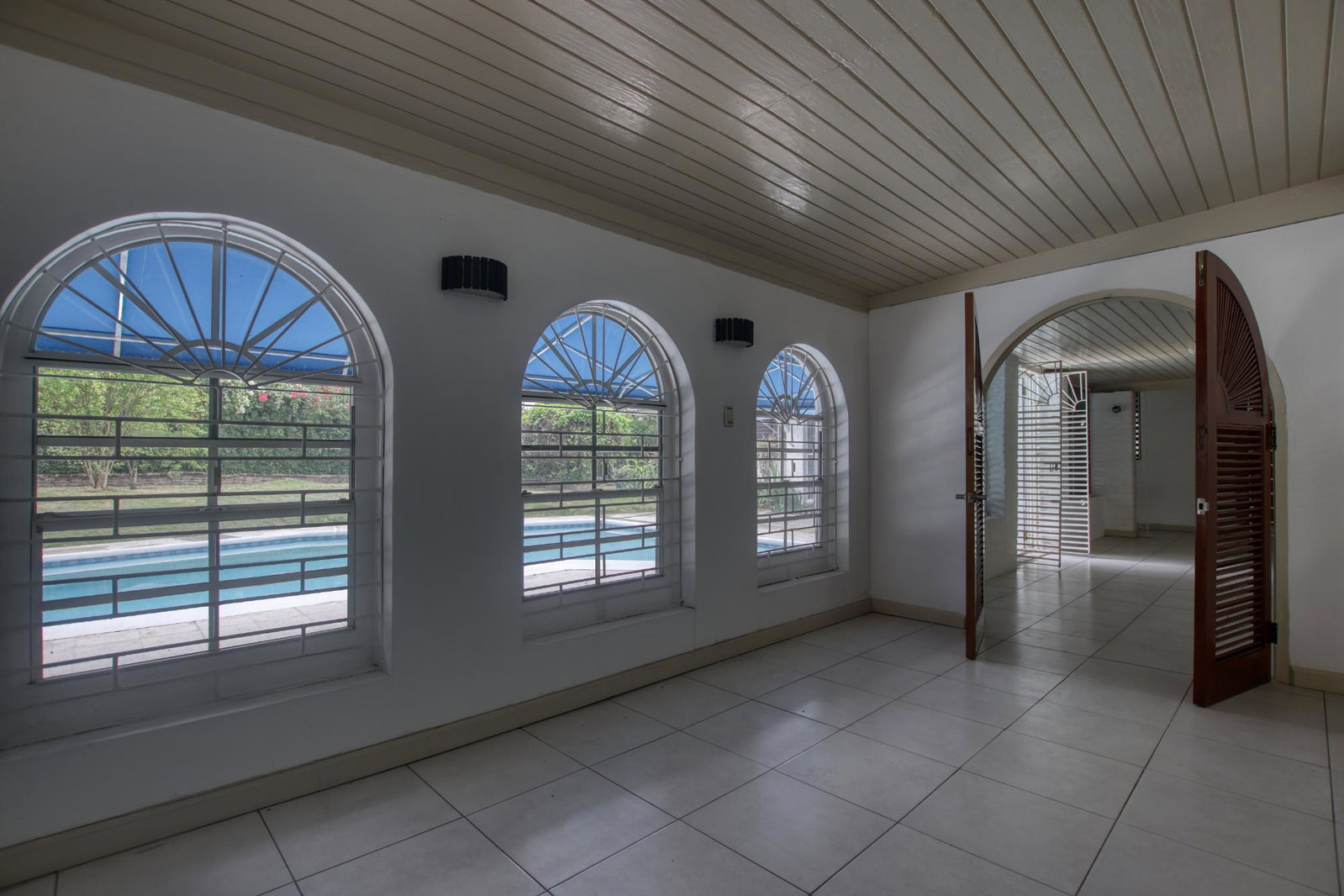 Twelfth image of Manor Park Drive in Kingston 8, St. Andrew, Jamaica - property is For Rent