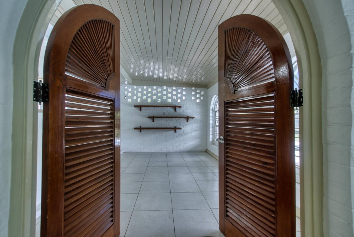 Ninth image of Manor Park Drive in Kingston 8, St. Andrew, Jamaica - property is For Rent