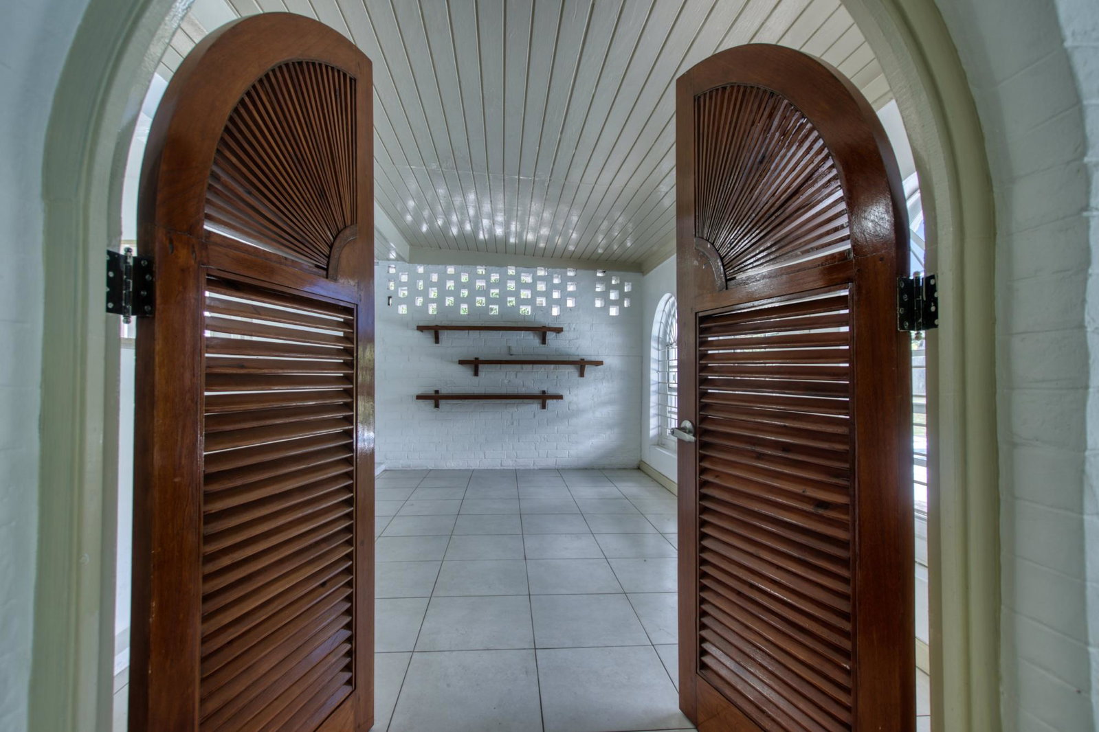 Ninth image of Manor Park Drive in Kingston 8, St. Andrew, Jamaica - property is For Rent