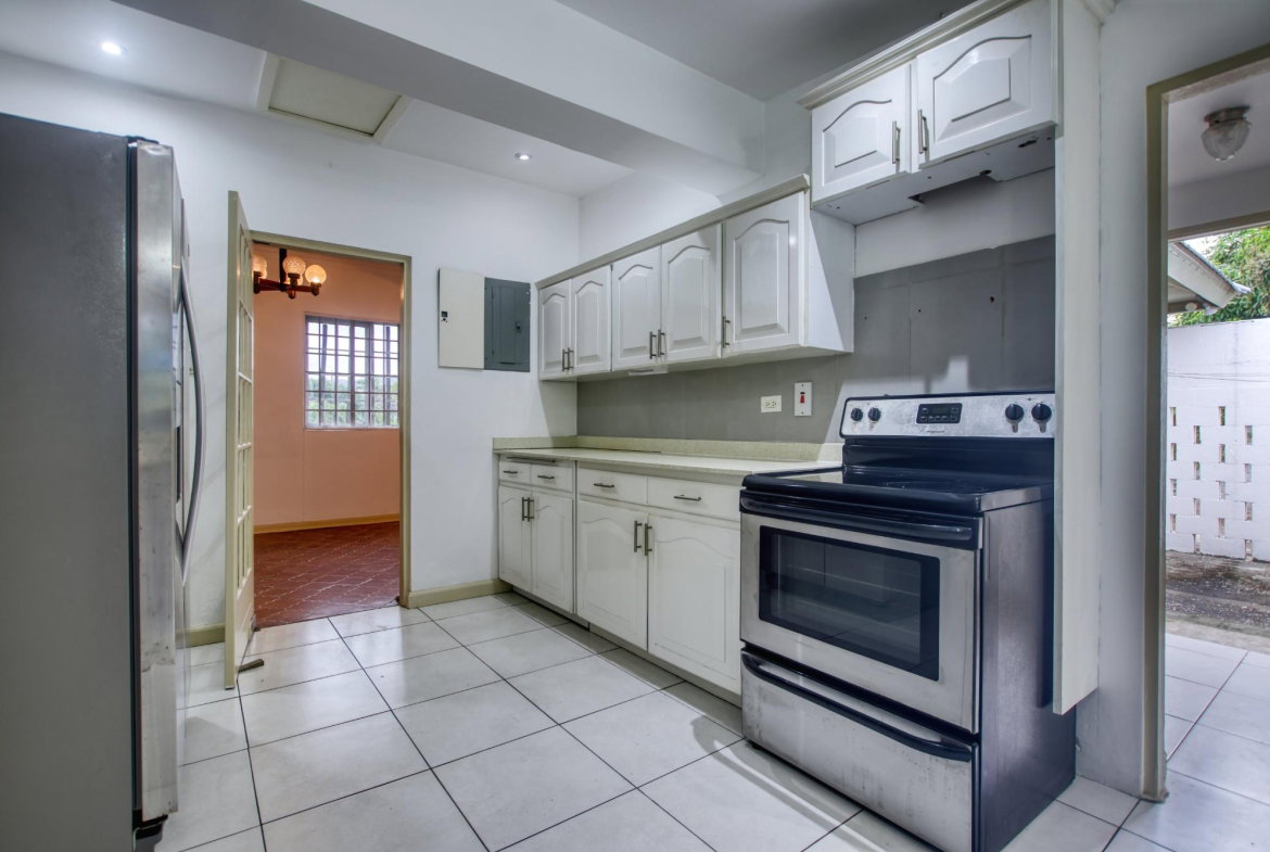 Tenth image of Manor Park Drive in Kingston 8, St. Andrew, Jamaica - property is For Rent