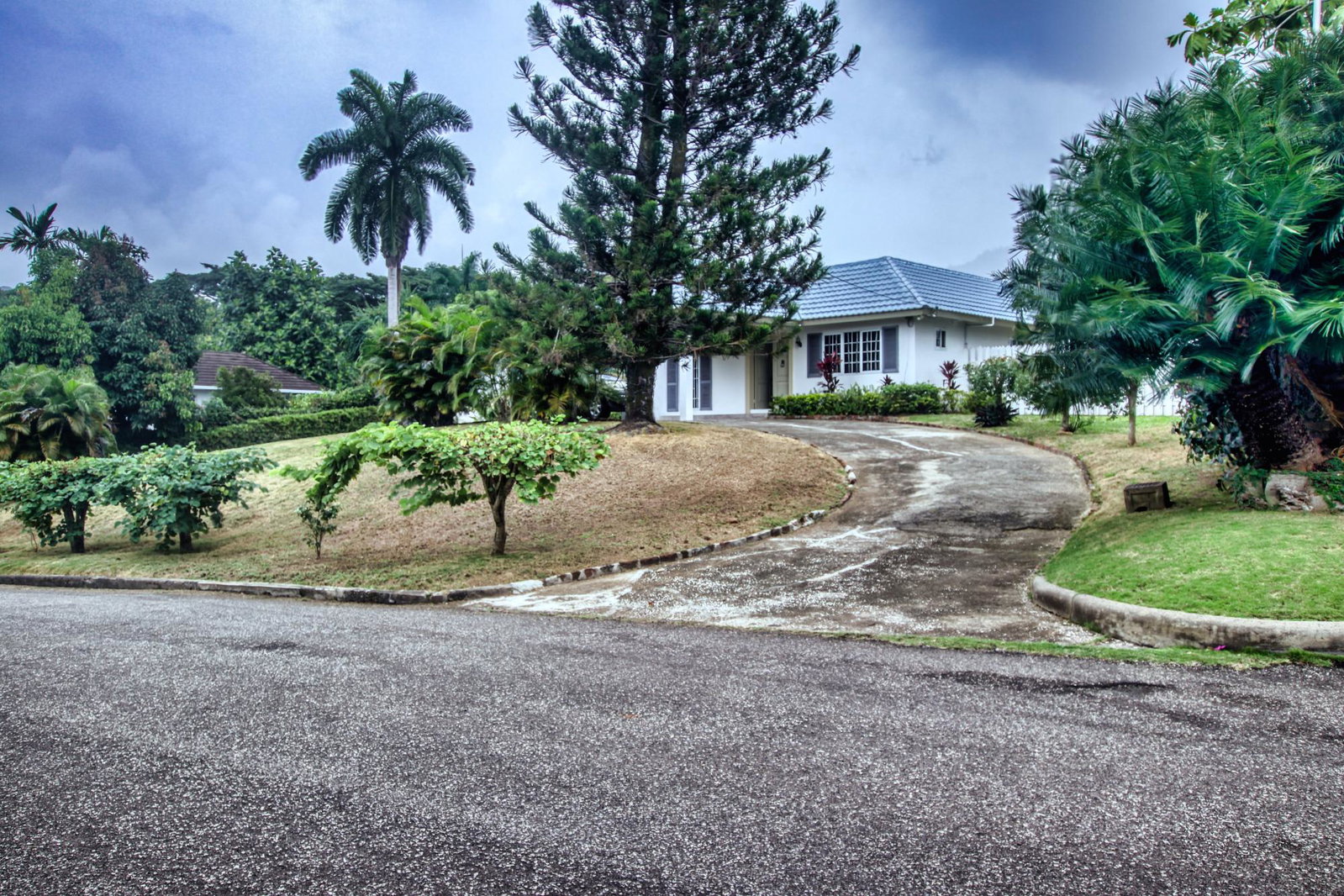 First image of Manor Park Drive in Kingston 8, St. Andrew, Jamaica - property is For Rent