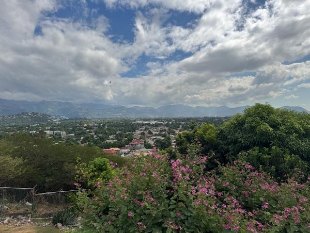 Second image of 31 Elmwood Terrace in Red Hills, St. Andrew, Jamaica - property is For Rent