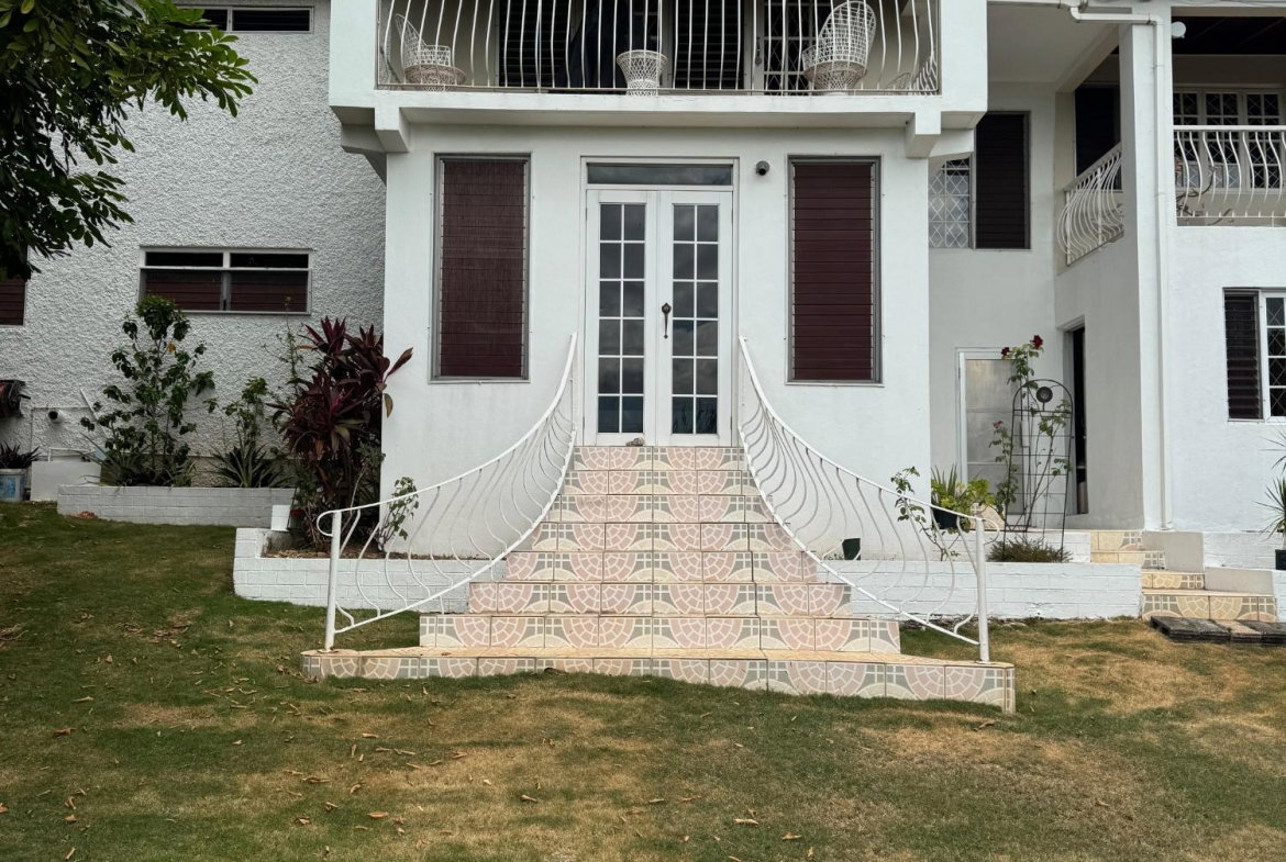 Sixth image of 31 Elmwood Terrace in Red Hills, St. Andrew, Jamaica - property is For Rent