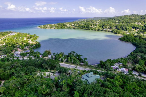 Second image of T’s by da Sea in Green Island, Hanover, Jamaica - property is For Sale