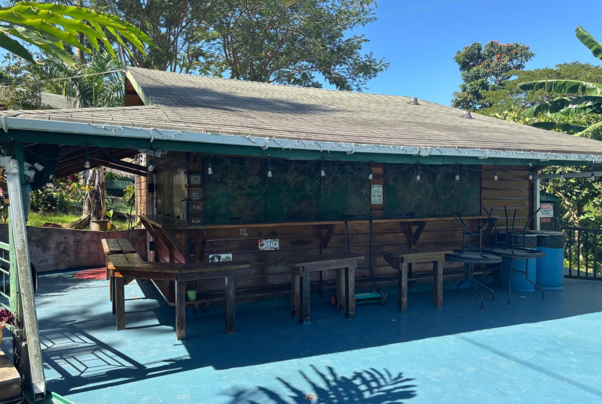 Seventeenth image of T’s by da Sea in Green Island, Hanover, Jamaica - property is For Sale