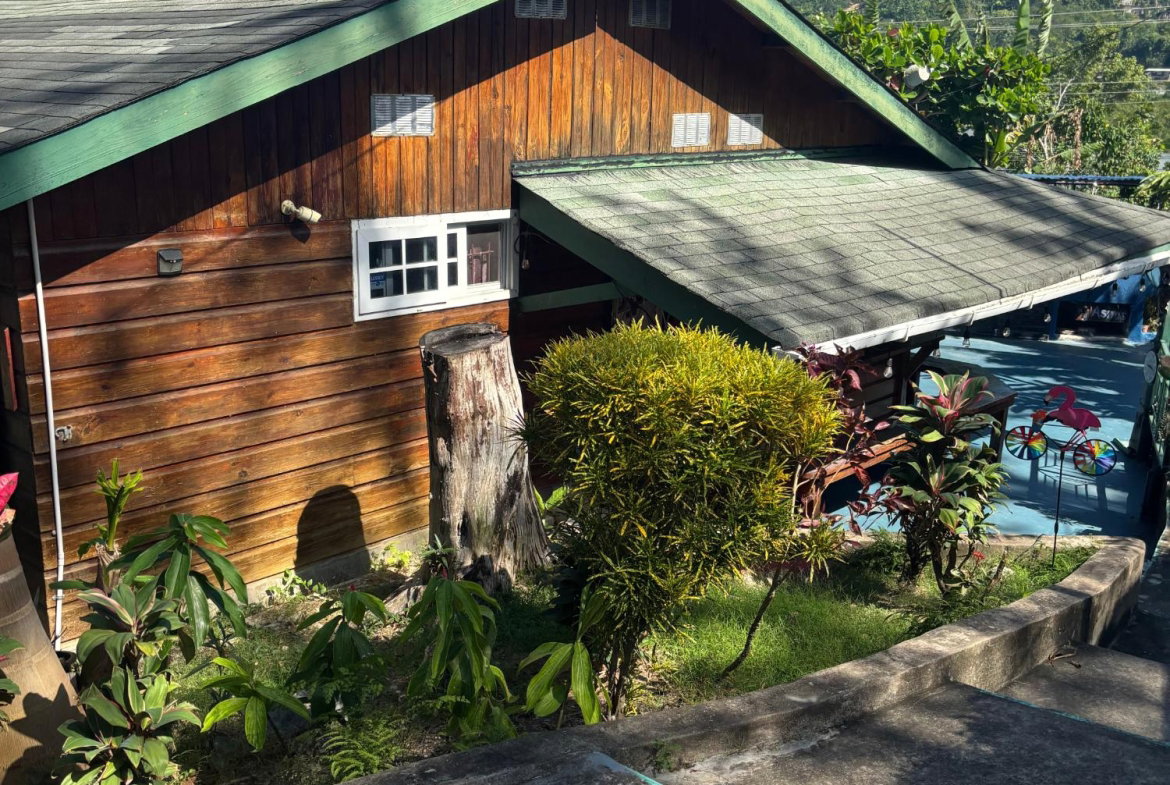 Eighteenth image of T’s by da Sea in Green Island, Hanover, Jamaica - property is For Sale
