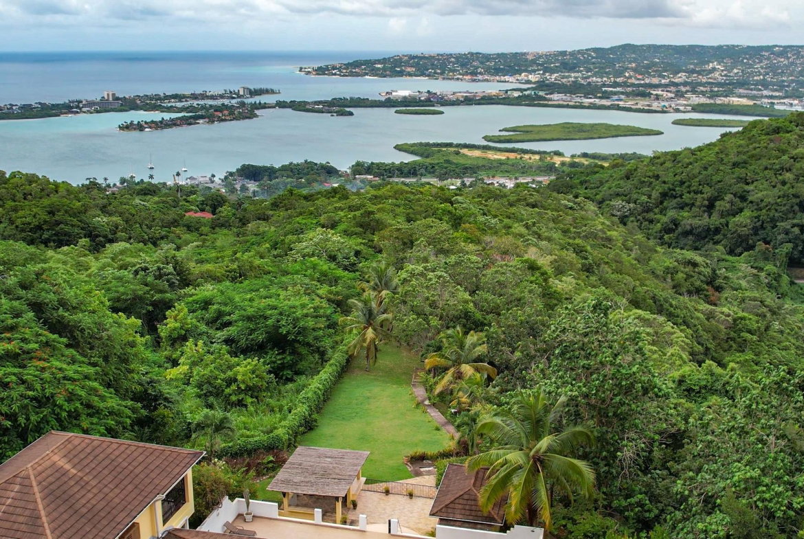 Second image of Walders Run in Reading, St. James, Jamaica - property is For Sale