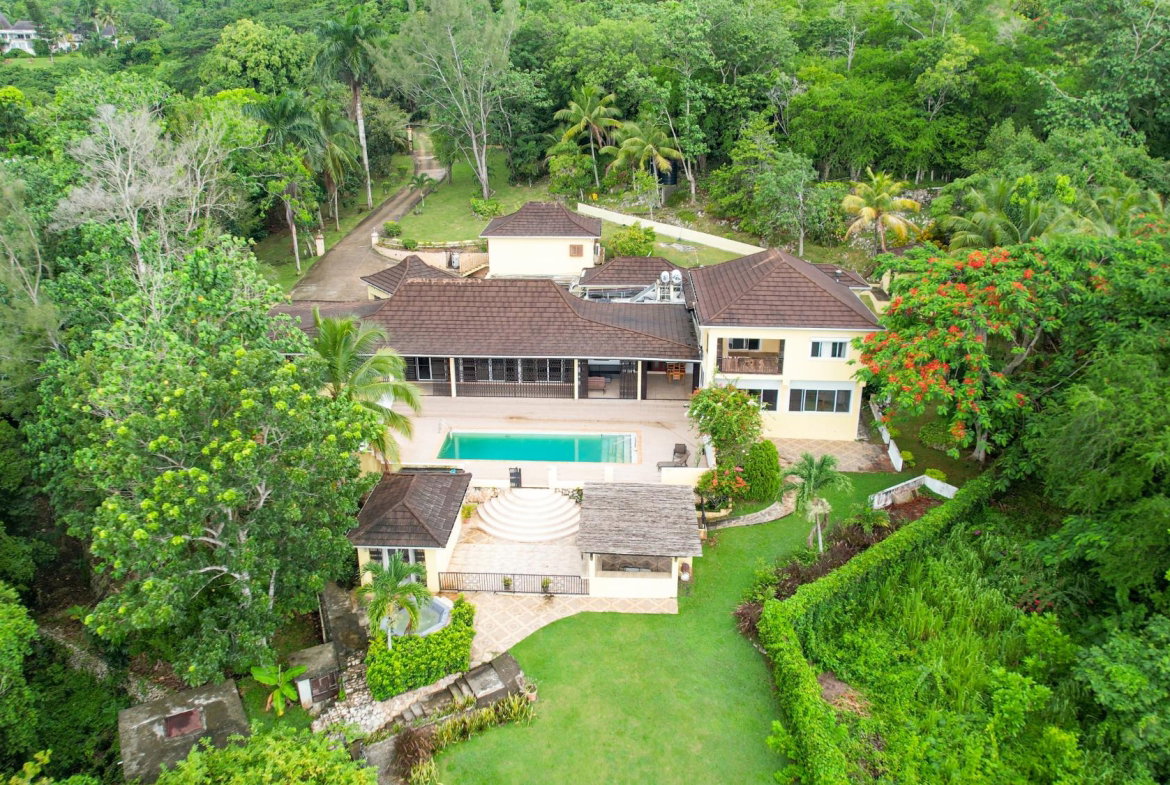 First image of Walders Run in Reading, St. James, Jamaica - property is For Sale