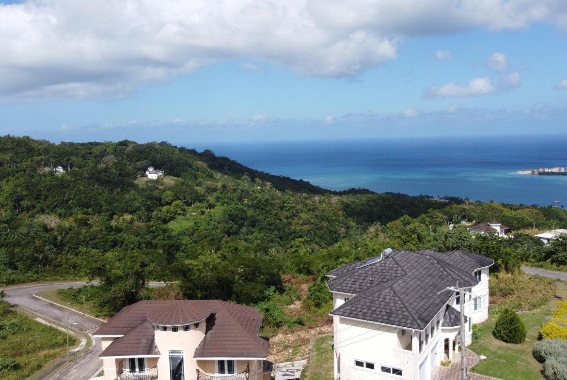 Fifteenth image of Reading Heights in Montego Bay, St. James, Jamaica - property is For Sale