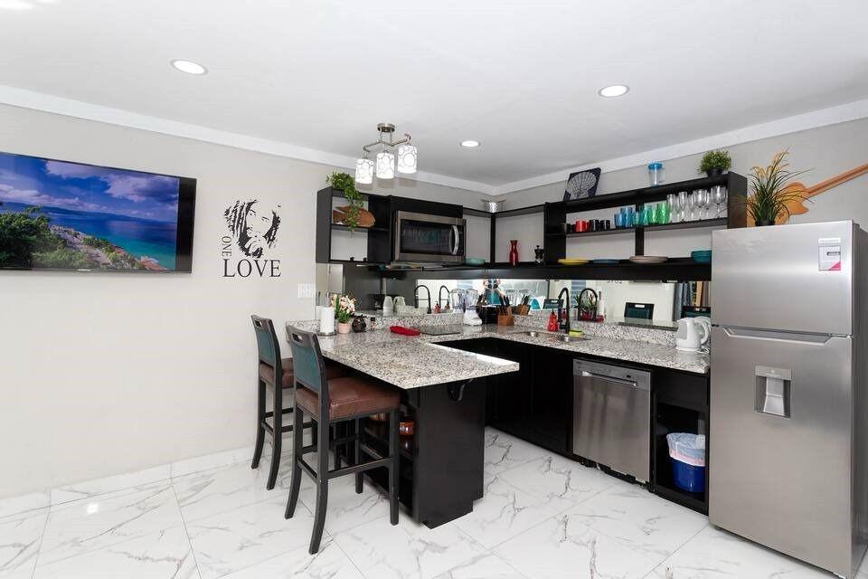 Third image of 701- 11 Queens Dr., St. James in Montego Bay, St. James, Jamaica - property is For Sale