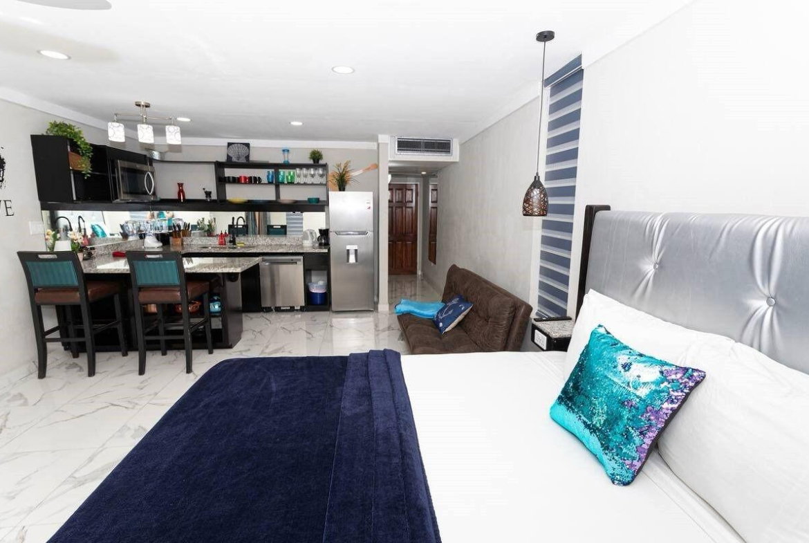 Fourth image of 701- 11 Queens Dr., St. James in Montego Bay, St. James, Jamaica - property is For Sale