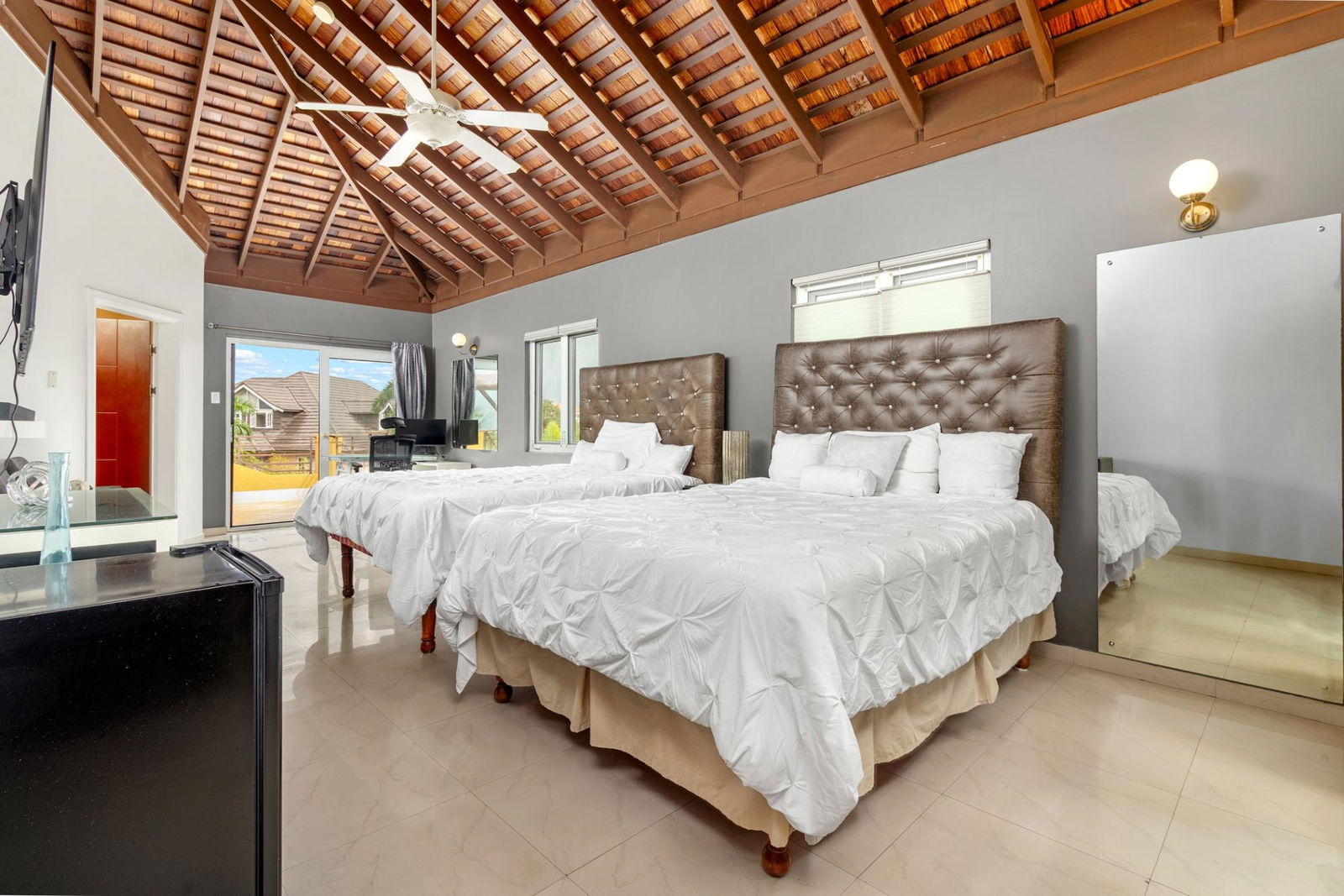 Stunning-Penthouse-Apartment-for-Sale-in-Crystal-Cove-Villas-Ocho-Rios Twenty-Fourth image of B3-121 Crystal Cove, Main Street in Ocho Rios, St. Ann, Jamaica - property is For Sale