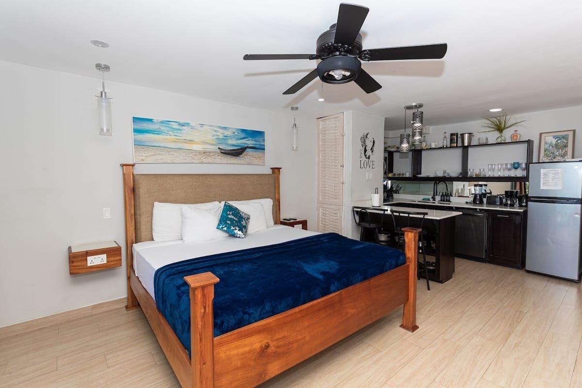 Stunning-Renovated-Studio-Apartment-for-Sale-in-St.-James-Jamaica Fourth image of 506- 11 Queens Dr., St. James in Montego Bay, St. James, Jamaica - property is For Sale
