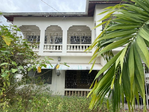 Fifth image of 2 Paisley Drive, Paisley es in May Pen, Clarendon, Jamaica - property is For Sale