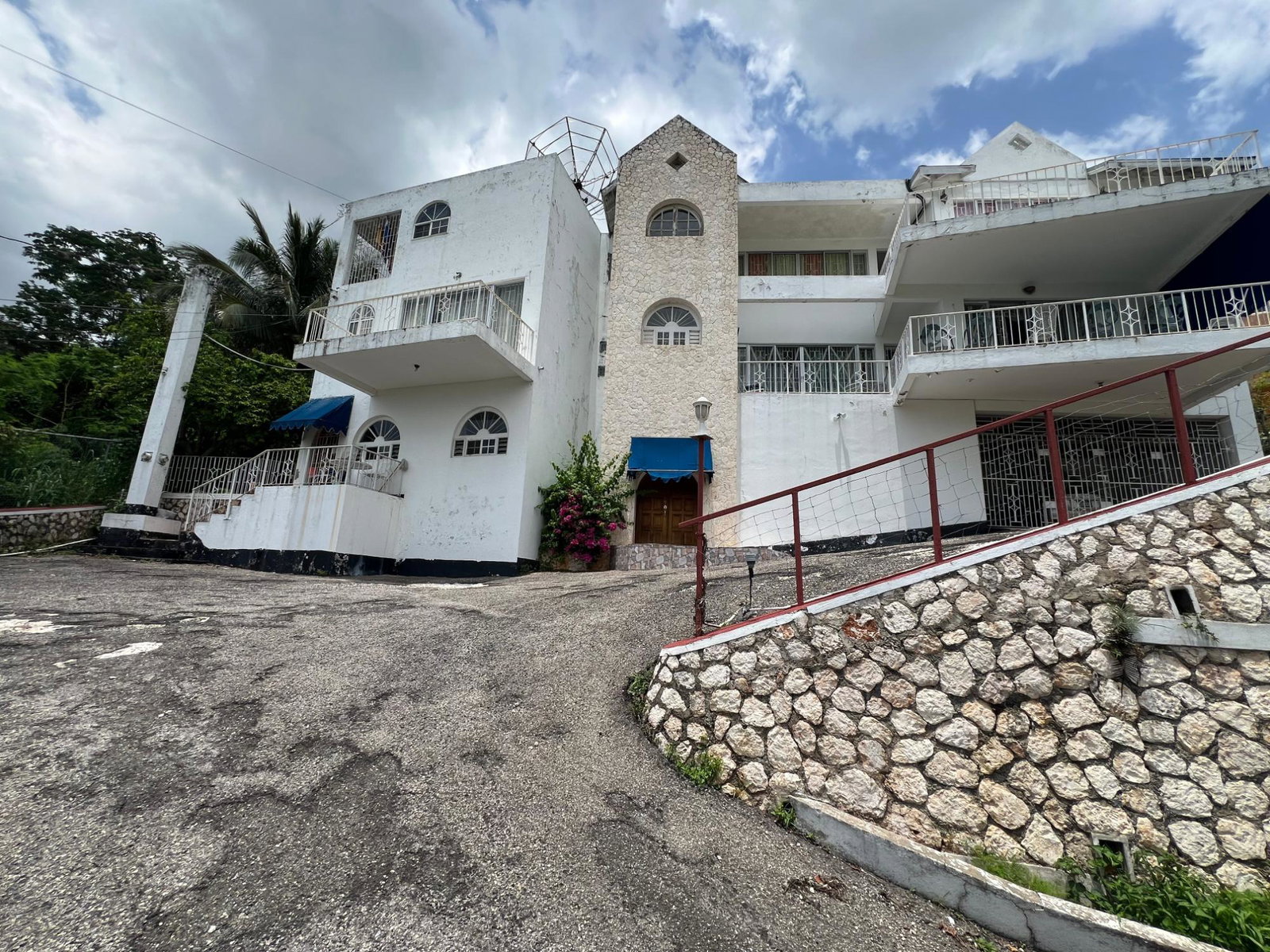 Eleventh image of Stildon Way in Kingston 19, St. Andrew, Jamaica - property is For Sale