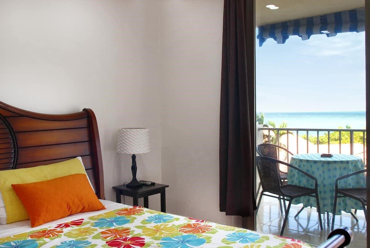 Fourth image of 305- 11 Queen's Dr, St. James in Montego Bay, St. James, Jamaica - property is For Sale
