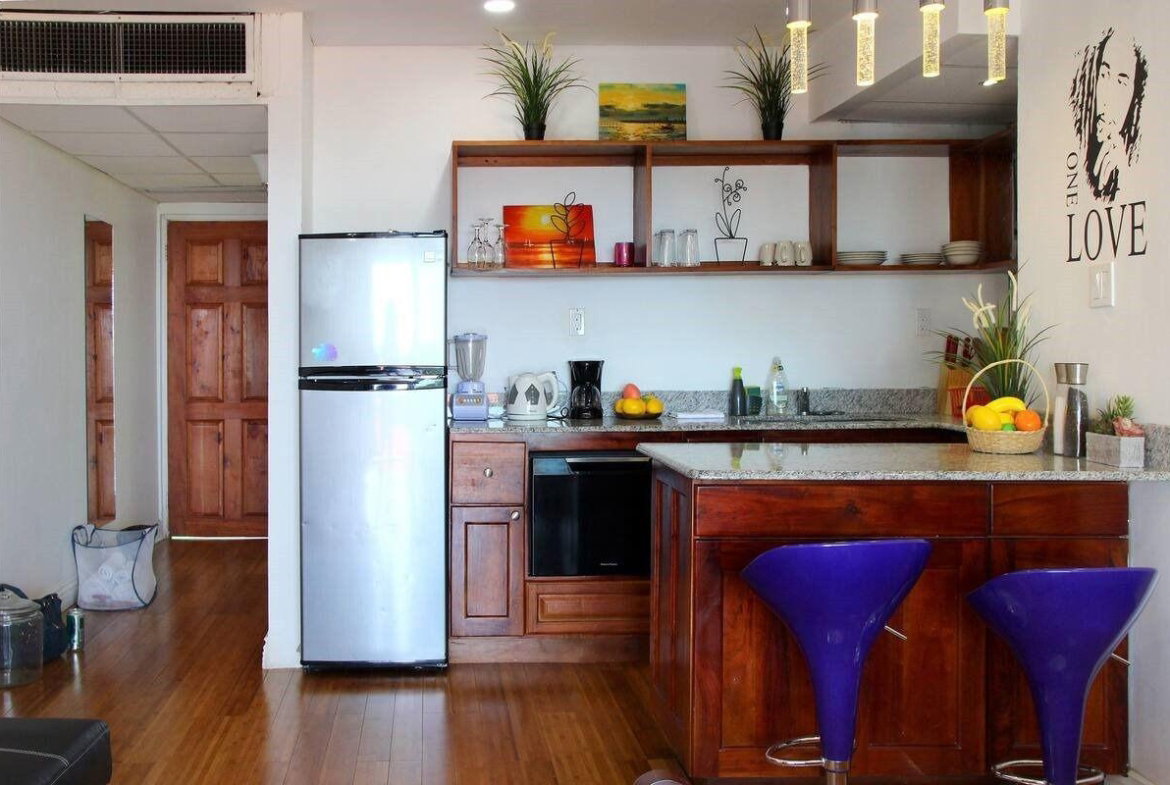 Fifth image of 305- 11 Queen's Dr, St. James in Montego Bay, St. James, Jamaica - property is For Sale