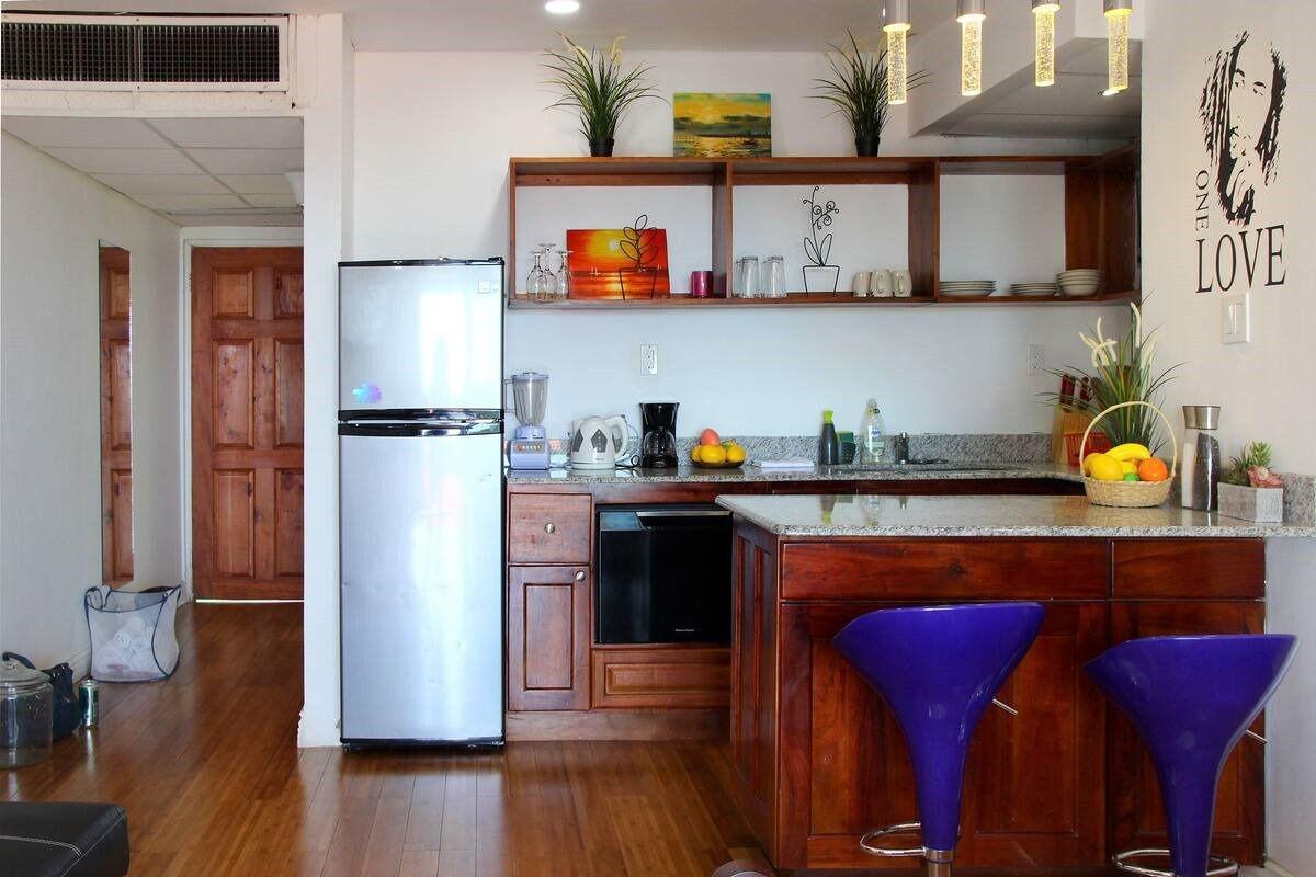 Fifth image of 305- 11 Queen's Dr, St. James in Montego Bay, St. James, Jamaica - property is For Sale