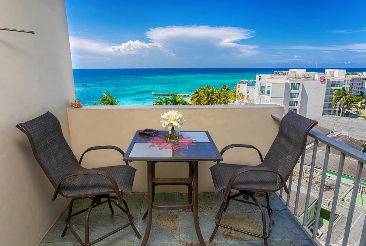 First image of 808- 11 Queen's Dr, St. James in Montego Bay, St. James, Jamaica - property is For Sale