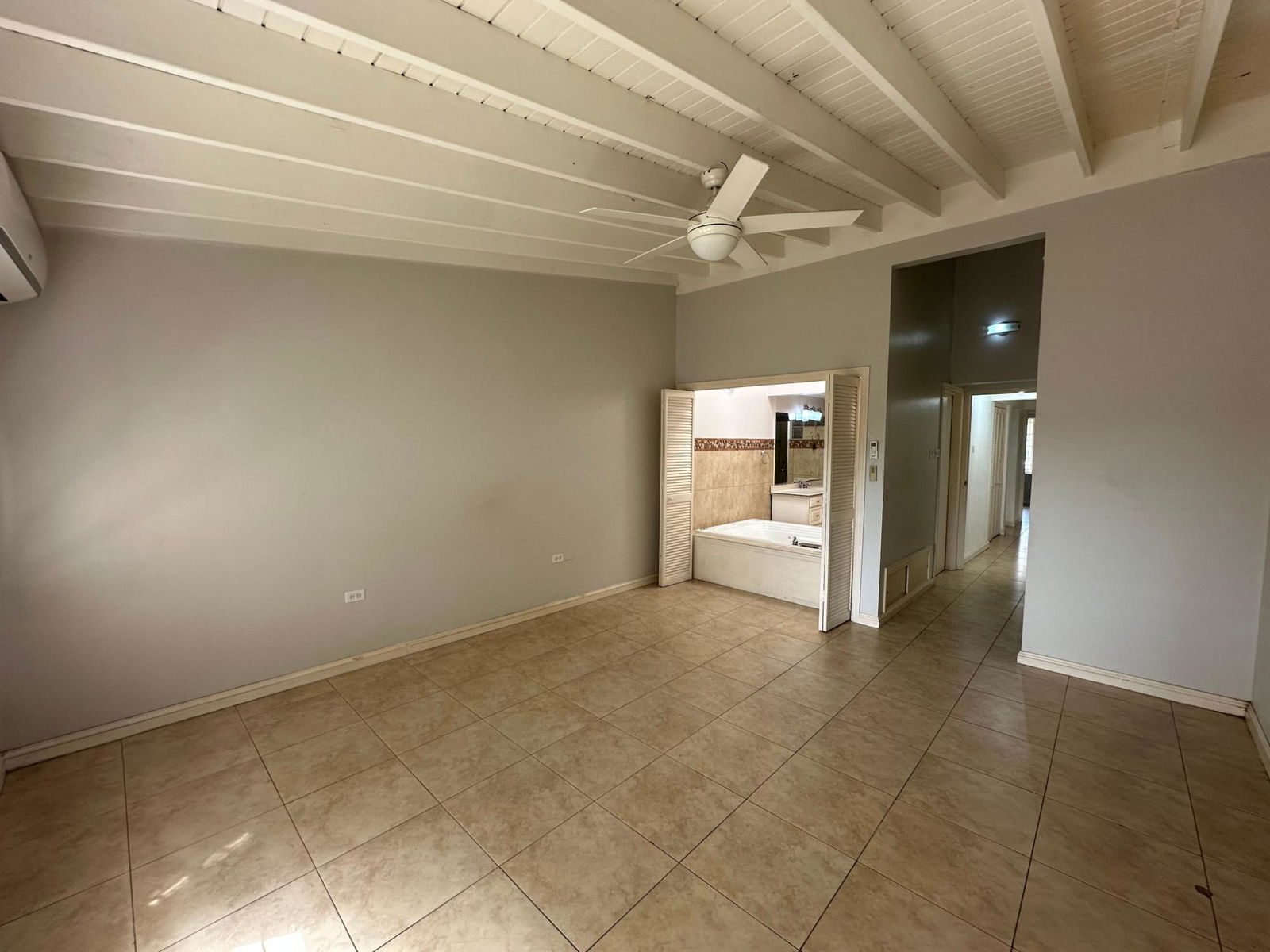 Stunning-Townhouse-for-Sale-in-Jacks-Hill-Mews-Kingston-6 Twenty-Seventh image of 17-2 Jacks Hill Road in Kingston 6, St. Andrew, Jamaica - property is For Sale