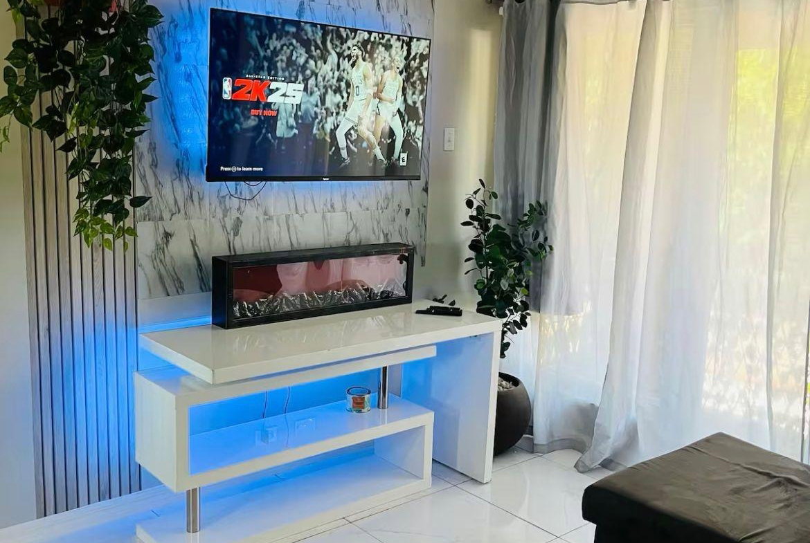 Sixth image of 12 Belvedere Road in Kingston 19, St. Andrew, Jamaica - property is For Rent