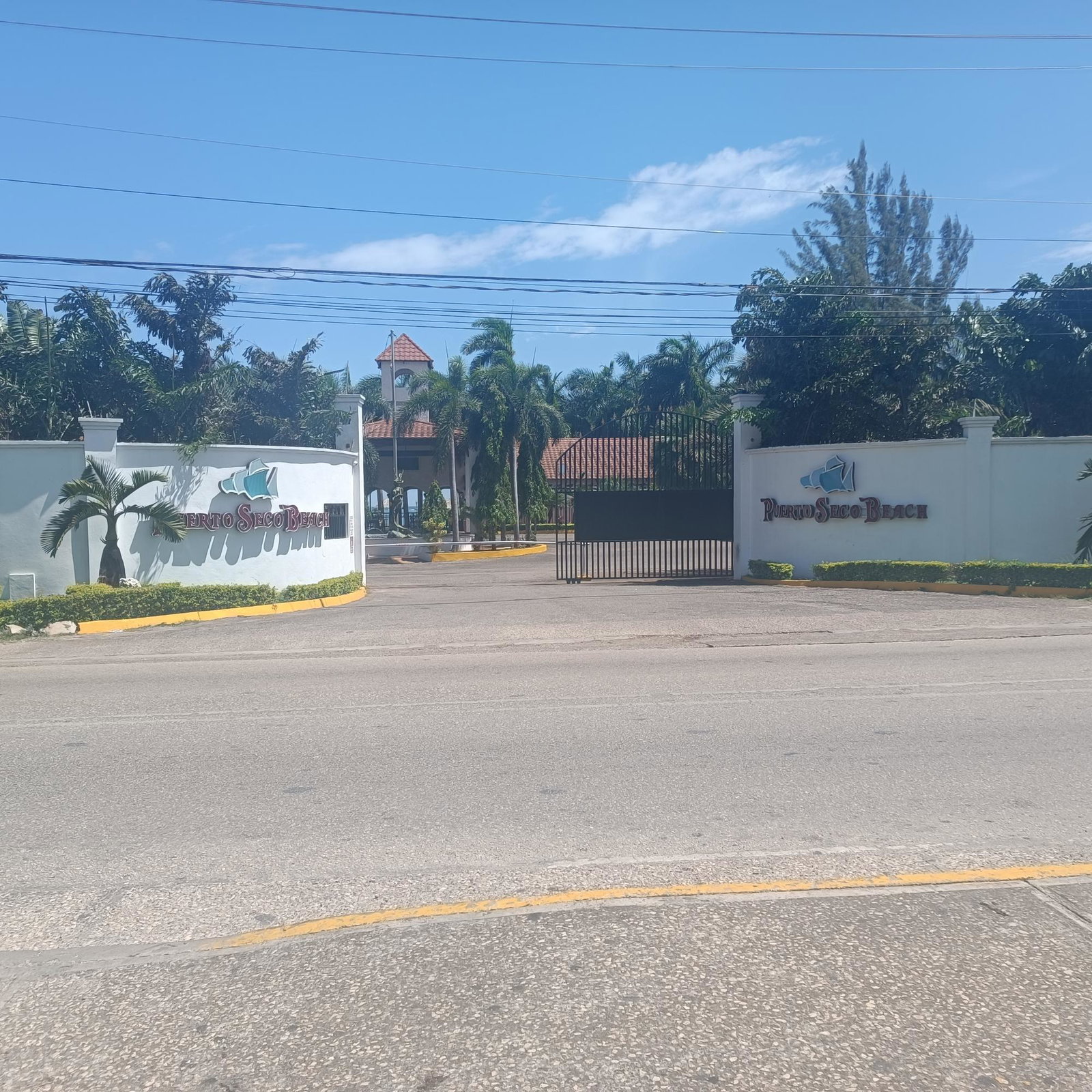 Stylish-2-Bedroom-Townhome-for-Rent-in-St.-Ann-Jamaica Seventeenth image of 42- Camelot Village, st Ann in Discovery Bay, St. Ann, Jamaica - property is For Rent