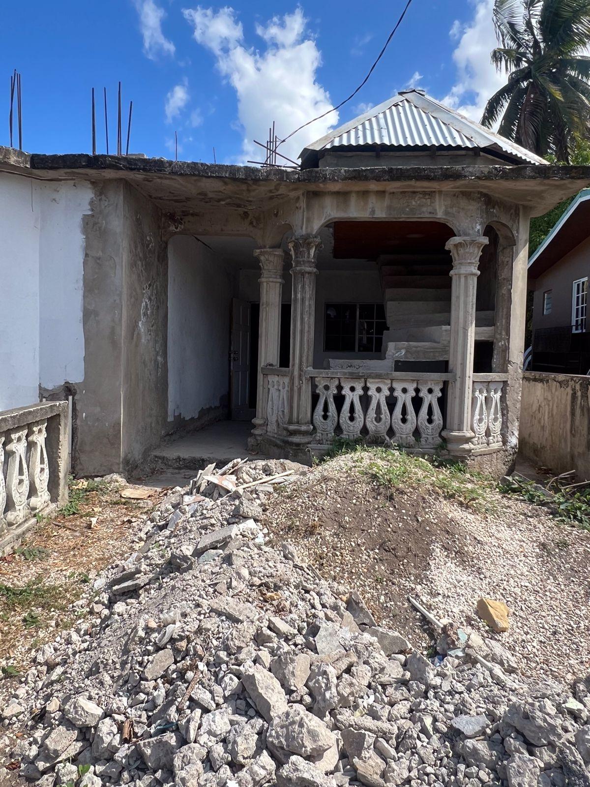 Third image of Iron Circle in Mineral Heights, Clarendon, Jamaica - property is For Sale