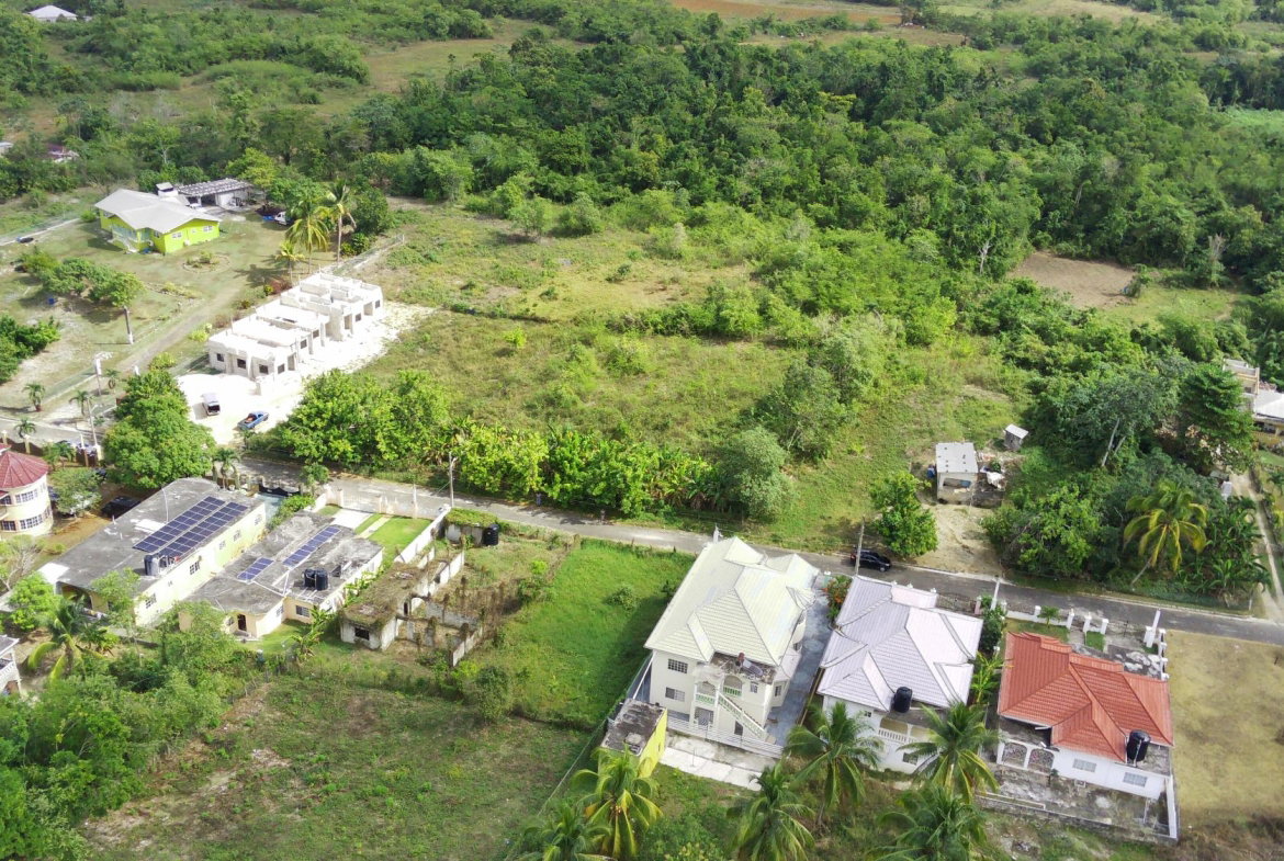 Sixth image of 252 Bybrook Park in Santa Cruz, St. Elizabeth, Jamaica - property is For Sale