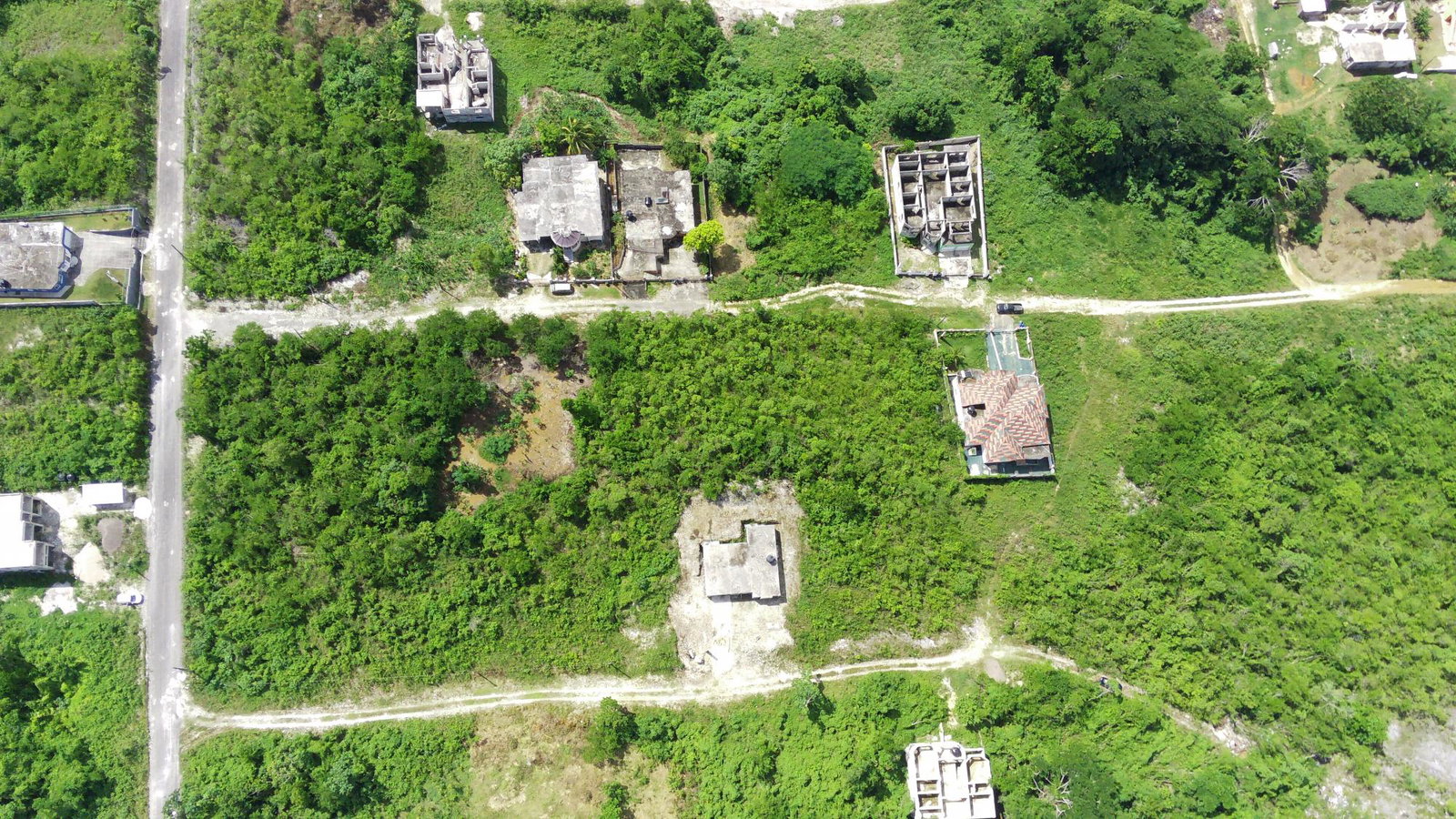 Fifth image of 192 Olive Park in Santa Cruz, St. Elizabeth, Jamaica - property is For Sale