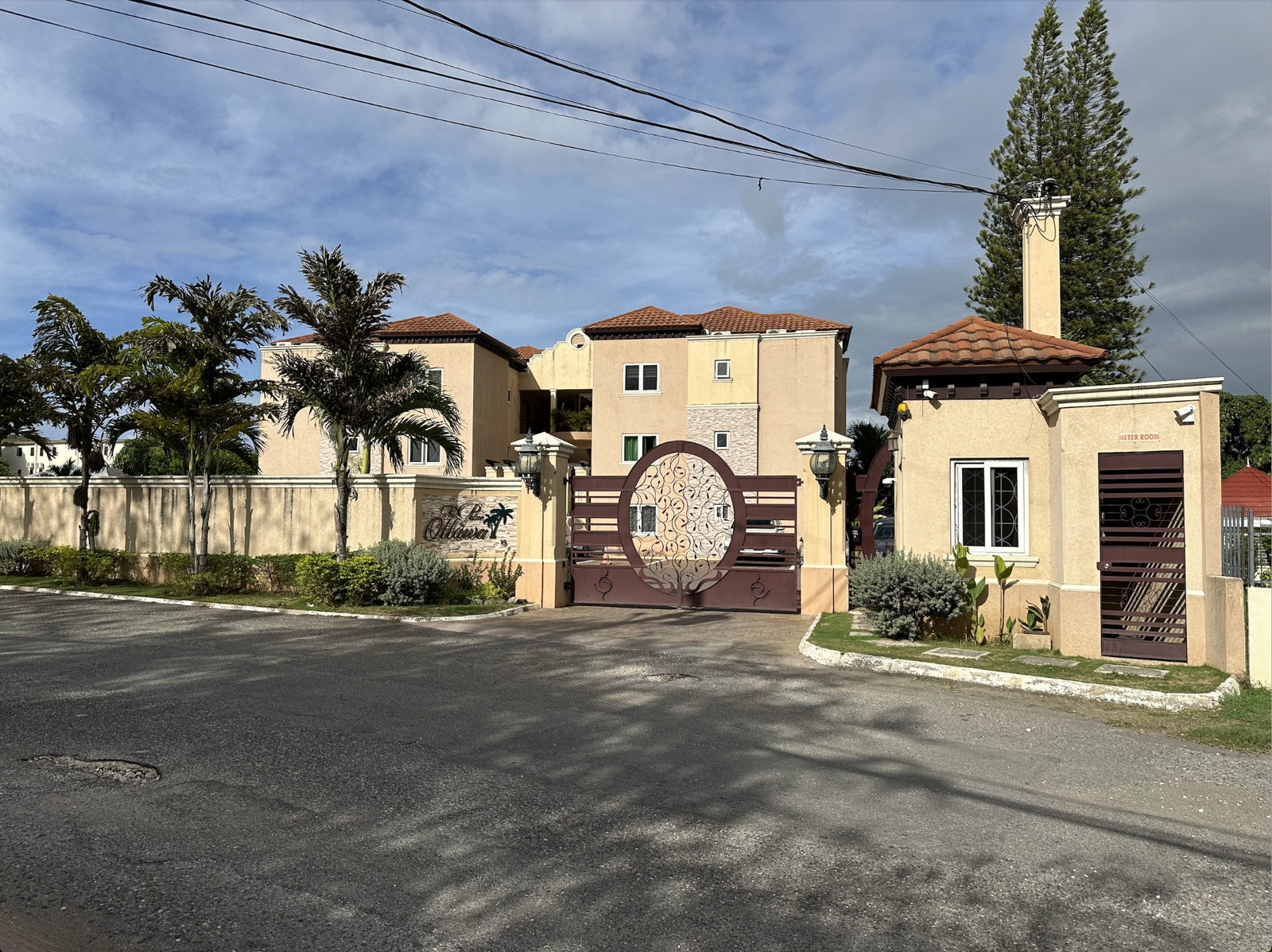 First image of 11-15 Ottawa Avenue in Kingston 6, St. Andrew, Jamaica - property is For Rent
