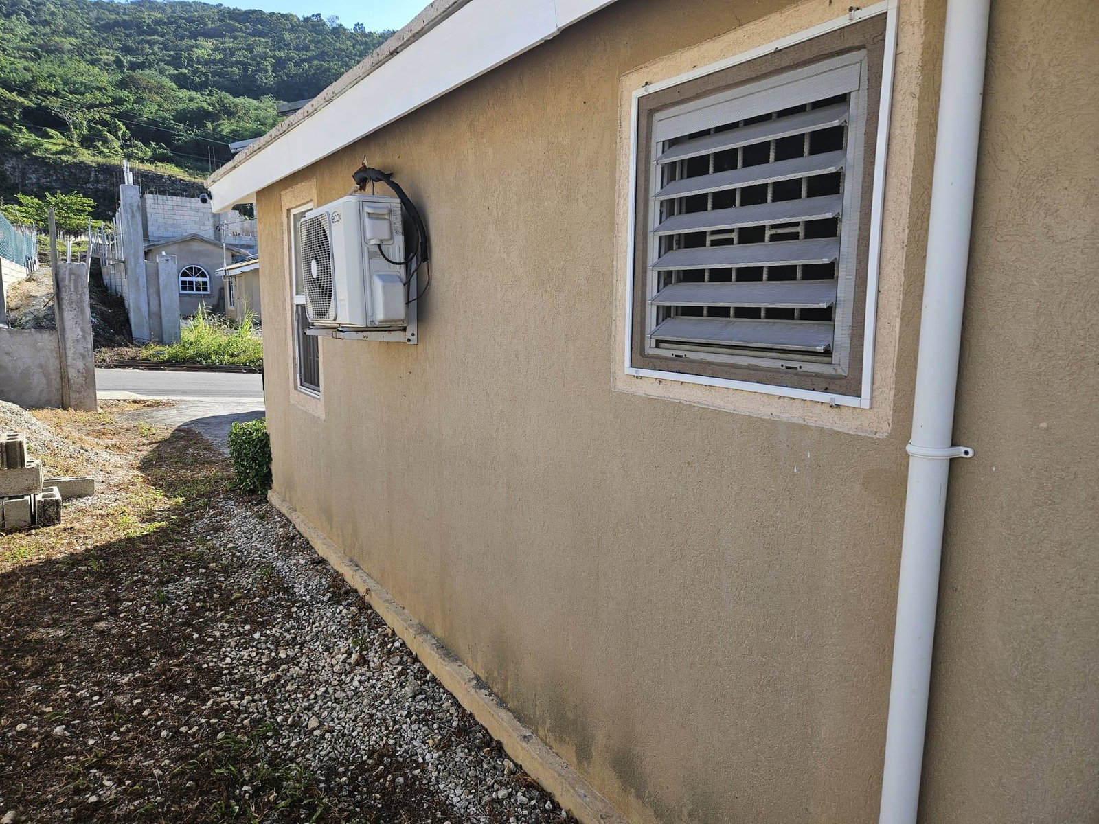Fourth image of 1065 Caladium Crescent Montego in Montego Bay, St. James, Jamaica - property is For Rent