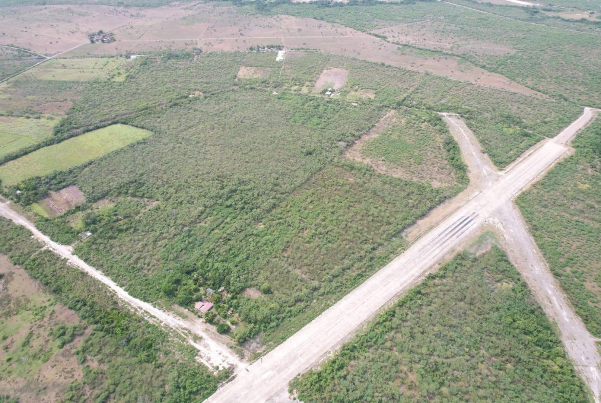 Second image of 13 Fort Simonds in Gimme Me Bit, Clarendon, Jamaica - property is For Sale