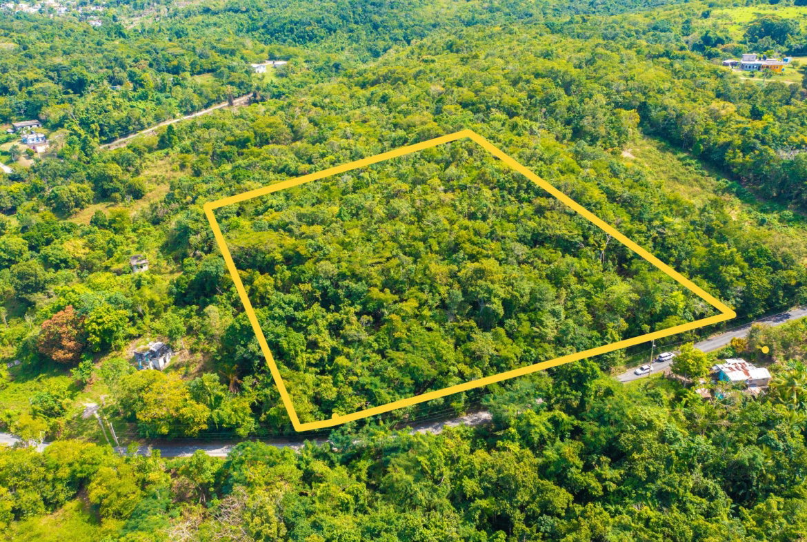 Second image of 186 Queenhythe in Queenhythe, St. Ann, Jamaica - property is For Sale