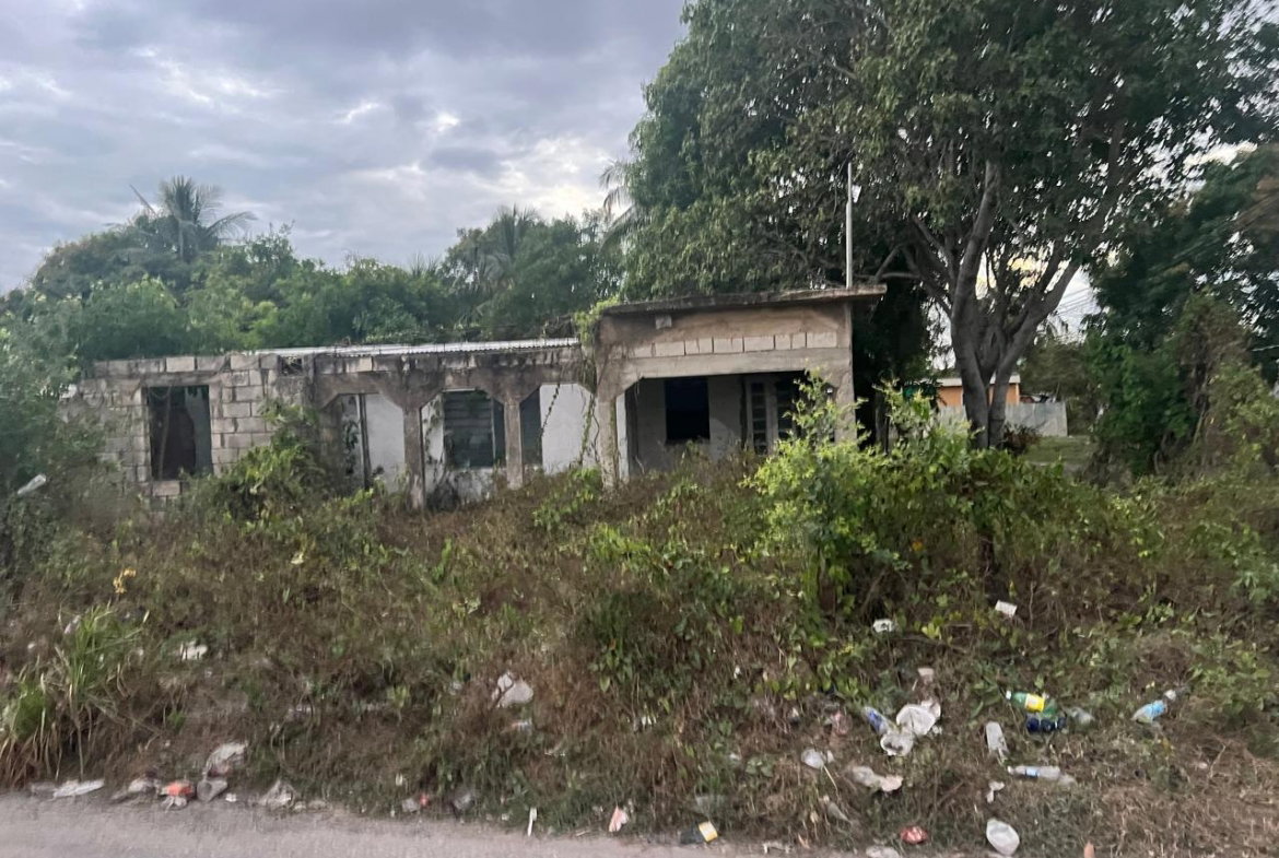 Second image of 1r Sydenham Avenue in Spanish Town, St. Catherine, Jamaica - property is For Sale