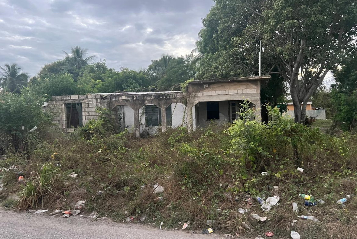Third image of 1r Sydenham Avenue in Spanish Town, St. Catherine, Jamaica - property is For Sale