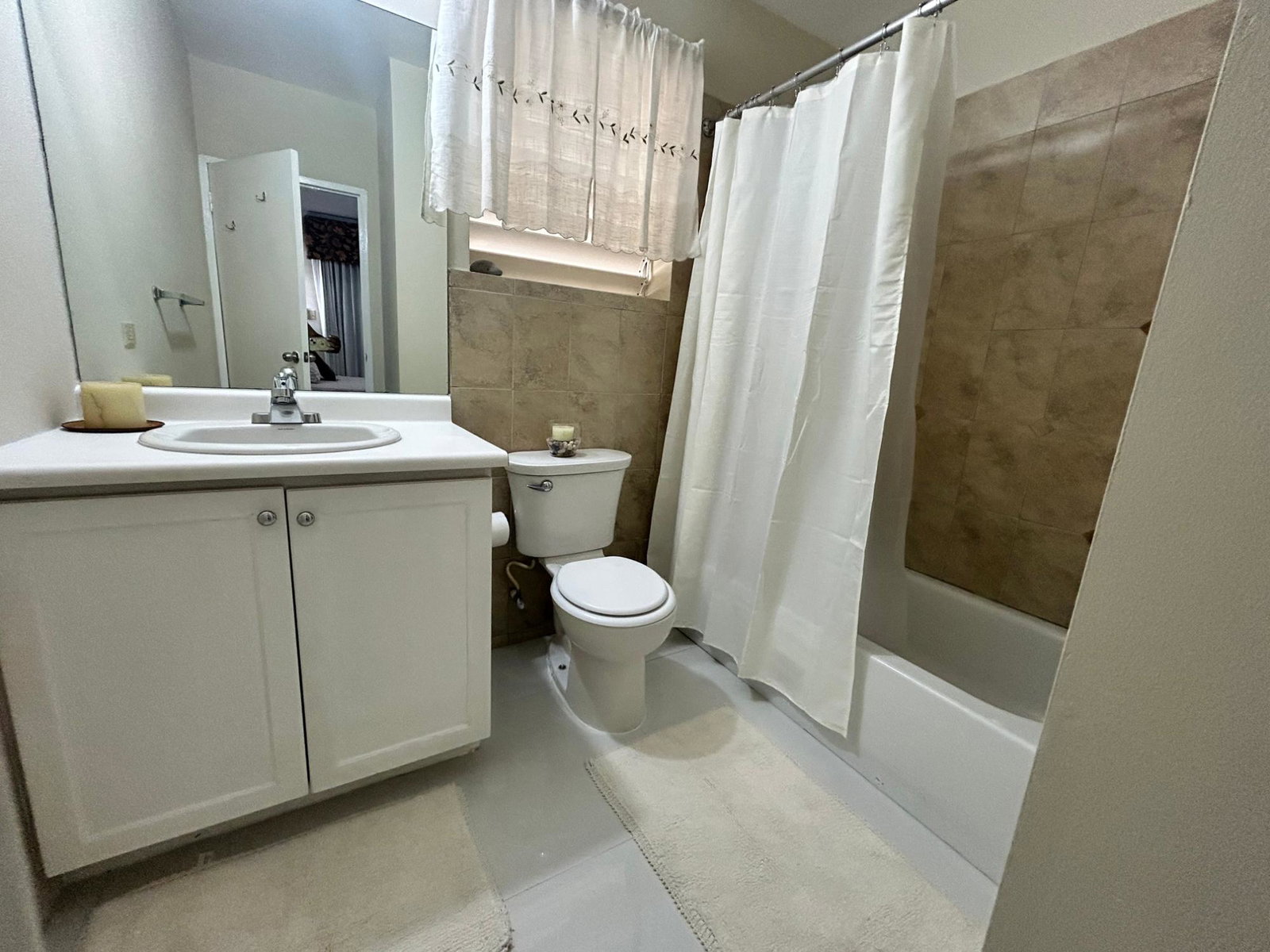 Fifteenth image of 12-31 Wellington Drive in Kingston 6, St. Andrew, Jamaica - property is For Rent