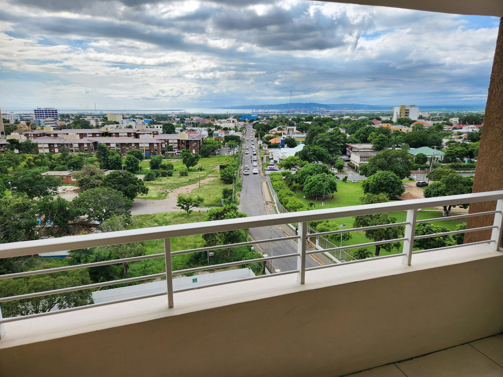 Thirteenth image of 802-1-3 Ruthven Road in Kingston 5, St. Andrew, Jamaica - property is For Rent