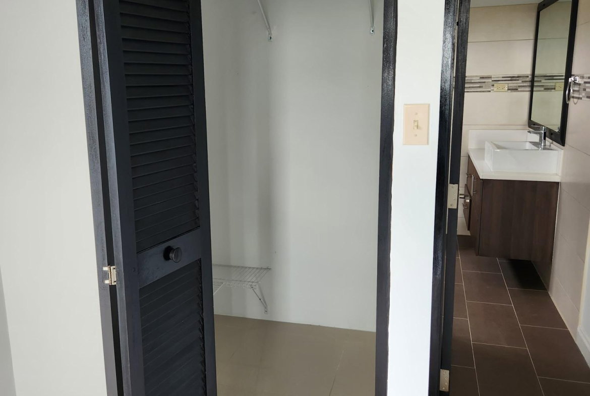 Seventh image of 802-1-3 Ruthven Road in Kingston 5, St. Andrew, Jamaica - property is For Rent