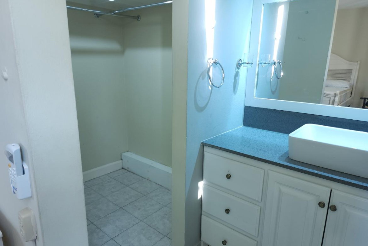 Fifth image of 17-3 Renfrew Road in Kingston 10, St. Andrew, Jamaica - property is For Rent