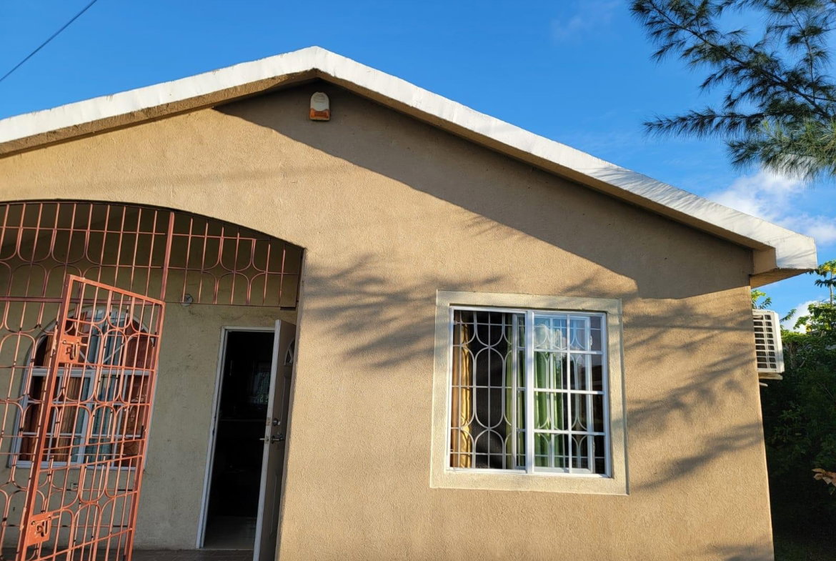 Seventeenth image of 634 Phoenix Park Village in Phoenix Park, St. Catherine, Jamaica - property is For Rent