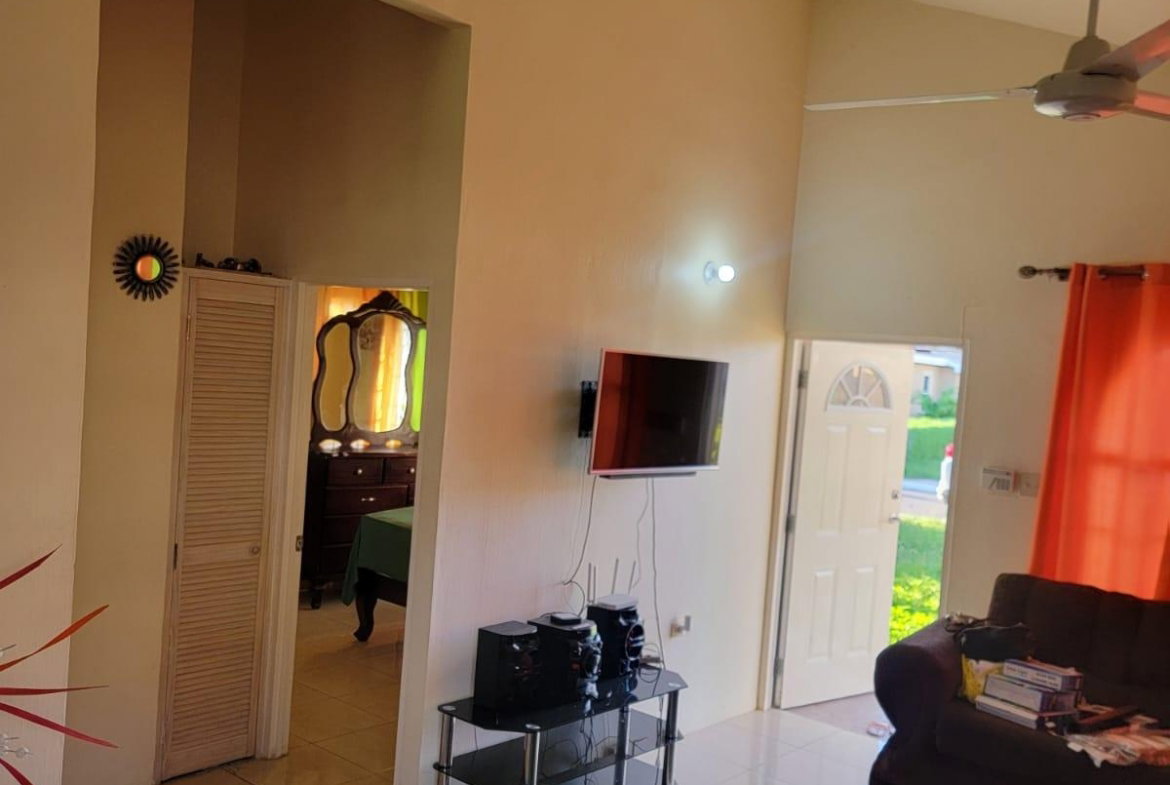 Fifth image of 634 Phoenix Park Village in Phoenix Park, St. Catherine, Jamaica - property is For Rent