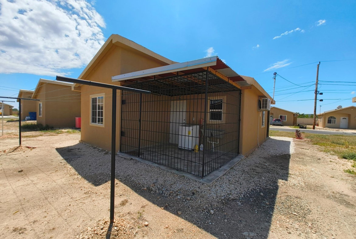 Twenty-Third image of Phoenix Village 2 in Phoenix Park, St. Catherine, Jamaica - property is For Rent