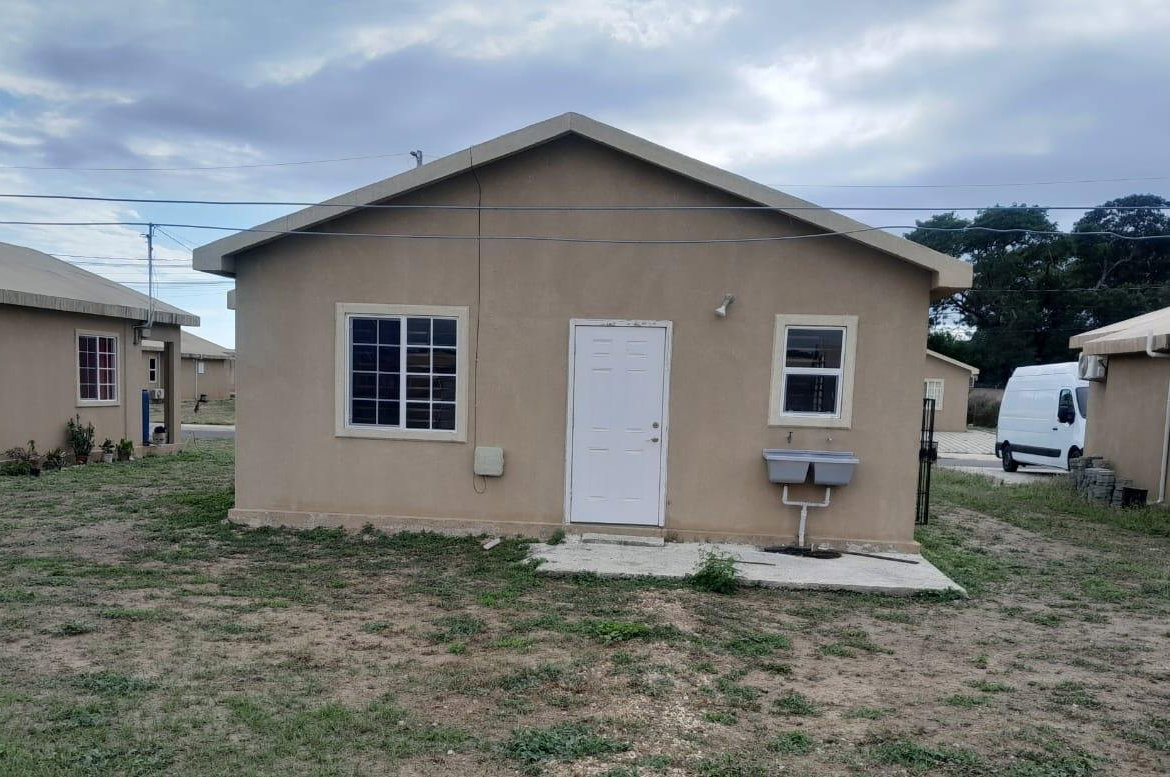 Second image of Lot # 1782-35 Seaside Circle in Greater Portmore, St. Catherine, Jamaica - property is For Rent