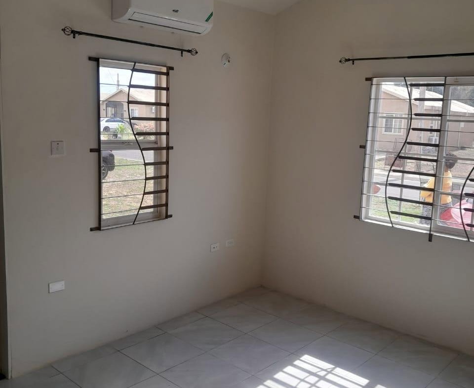 Sixth image of Lot # 1782-35 Seaside Circle in Greater Portmore, St. Catherine, Jamaica - property is For Rent