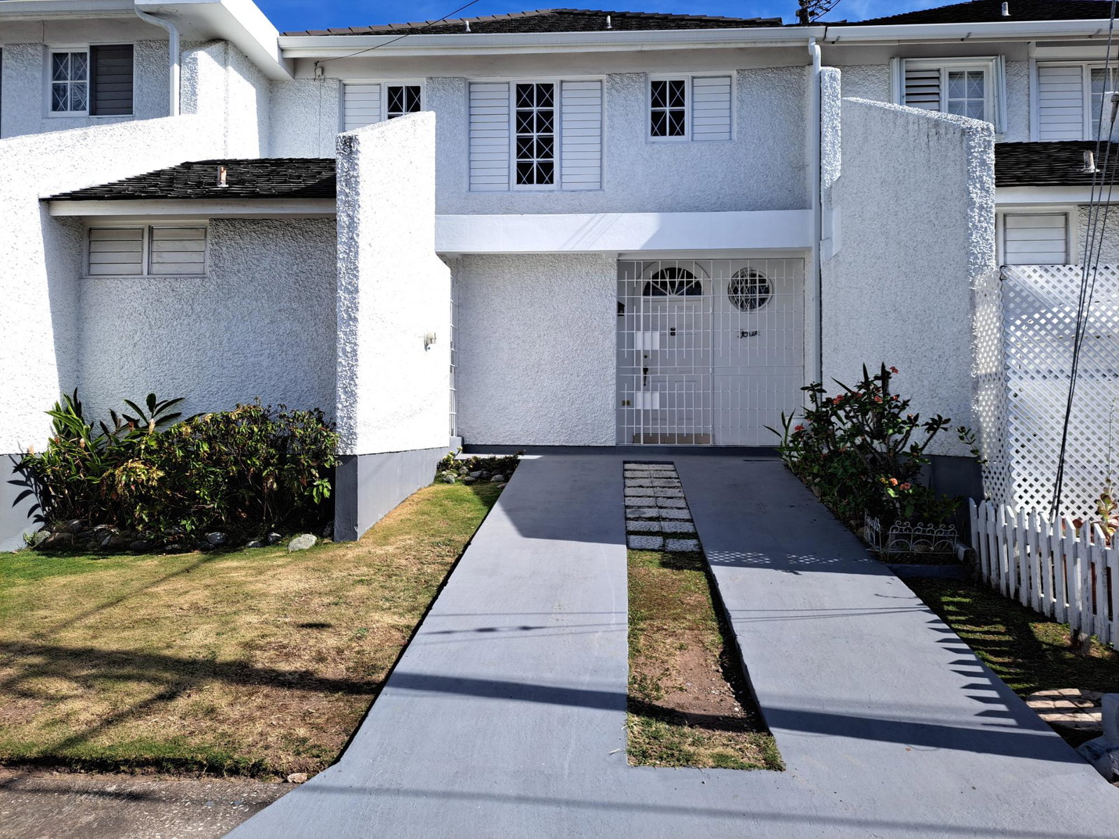 Charming-2-Bedroom-Townhouse-for-Rent-in-Charlton-Manor-St.-Andrew Thirtieth image of 4 Brickell Mews in Kingston 8, St. Andrew, Jamaica - property is For Rent