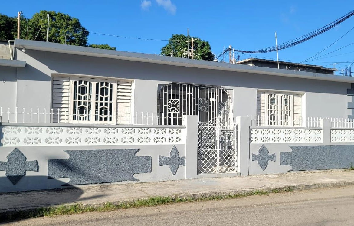 First image of 818 Catherine Hall in Catherine Hall, St. James, Jamaica - property is For Rent