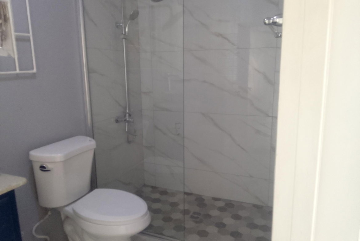 Third image of 818 Catherine Hall in Catherine Hall, St. James, Jamaica - property is For Rent