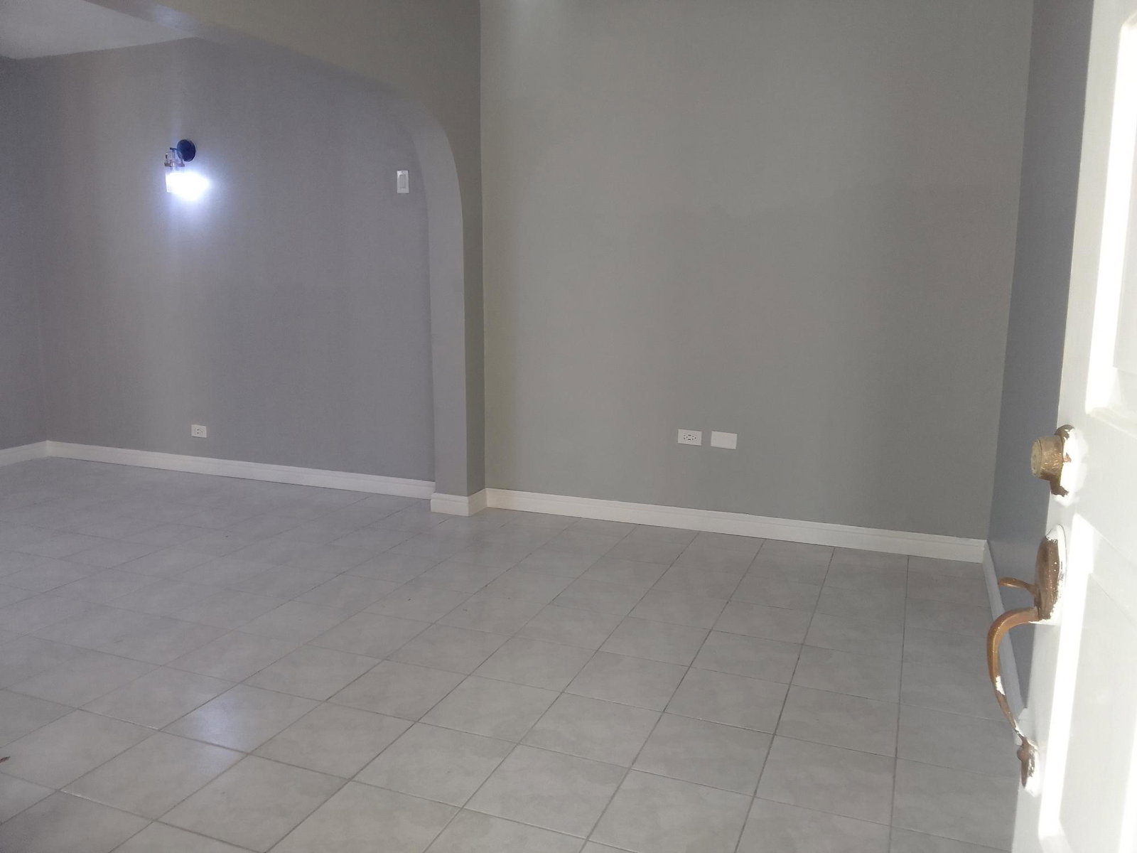 Charming-3-Bedroom-Apartment-for-Rent-in-Catherine-Hall-Jamaica Sixth image of 818 Catherine Hall in Catherine Hall, St. James, Jamaica - property is For Rent